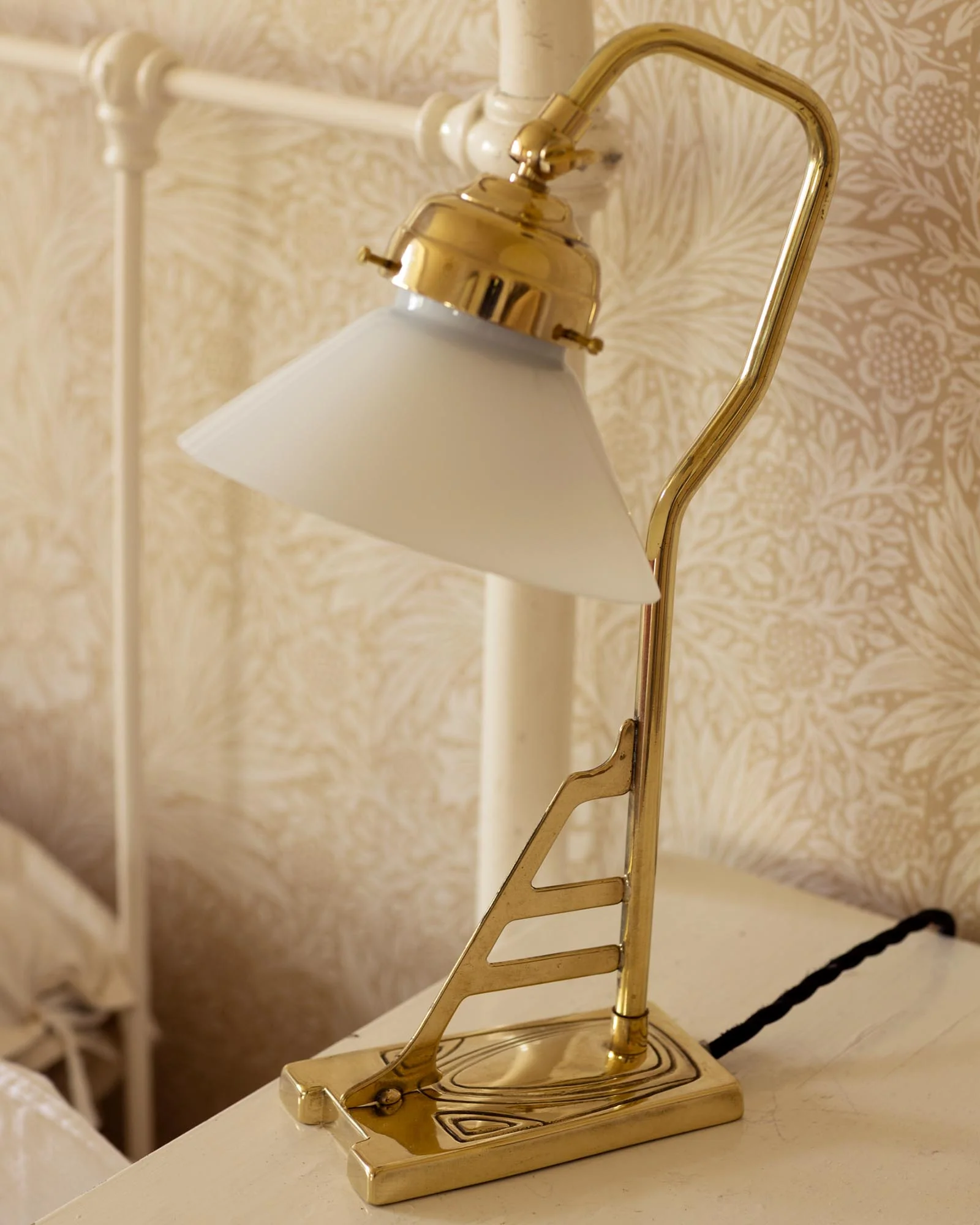 Bordslampa mässing - Modell 1900 med vit skärm - Image 3