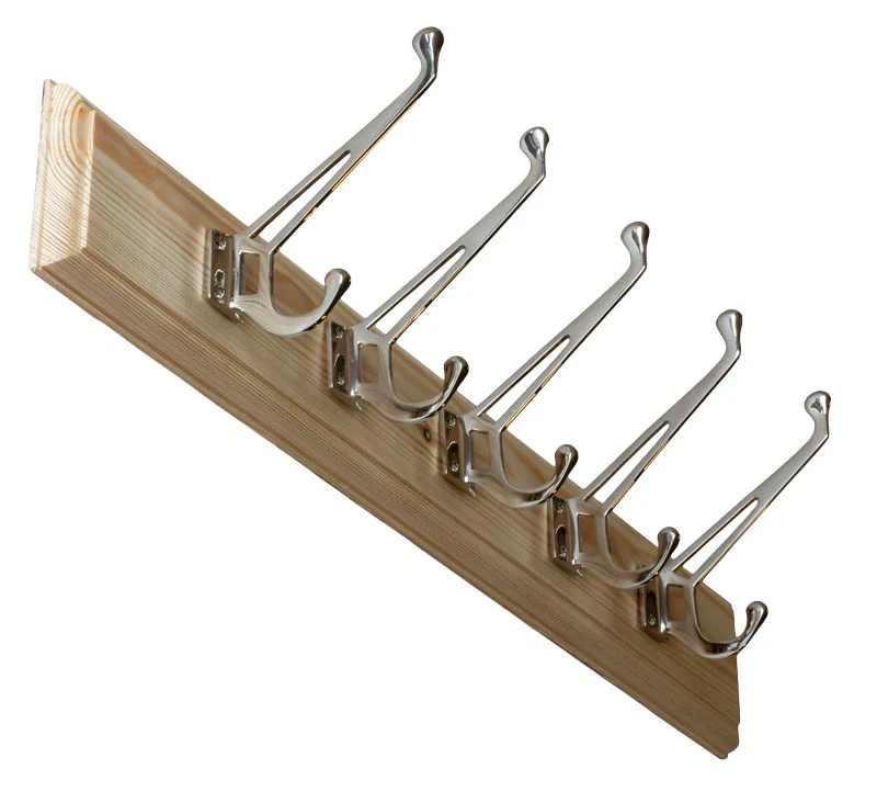 Kroklist 65 cm furu med klassisk klädkrok, nickel
