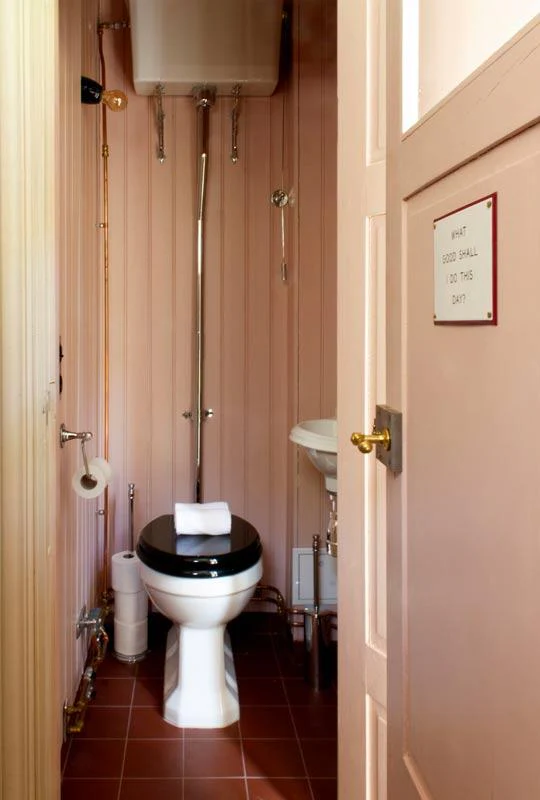WC - Burlington högspolande toalett, väggcistern & sits - Image 3
