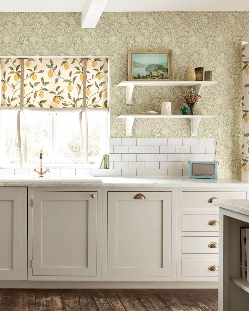 William Morris & Co. Tapet - Apple bay leaf - Image 2