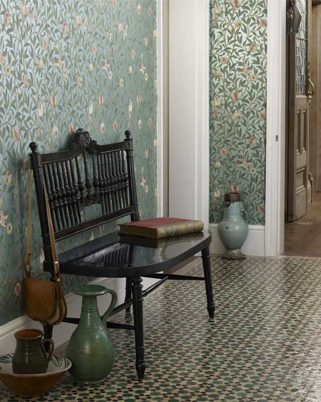 William Morris & Co. Tapet - Bird & Pomegranate Turquoise/Coral - Image 2