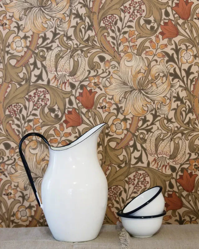 William Morris & Co. Tapet - Golden Lily Biscuit/Brick - Image 3