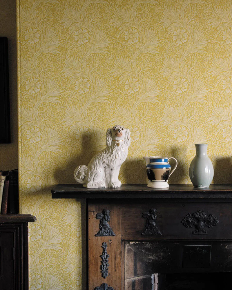 William Morris & Co. Tapet - Marigold Sap Green - Image 2